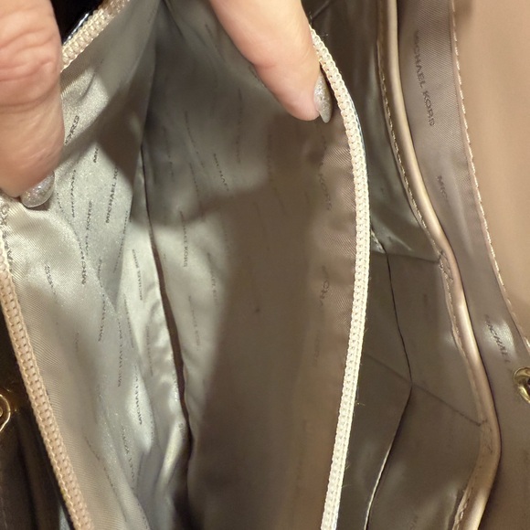 EUC Michael Kors Brown Signature Tote Bag - Picture 8 of 11